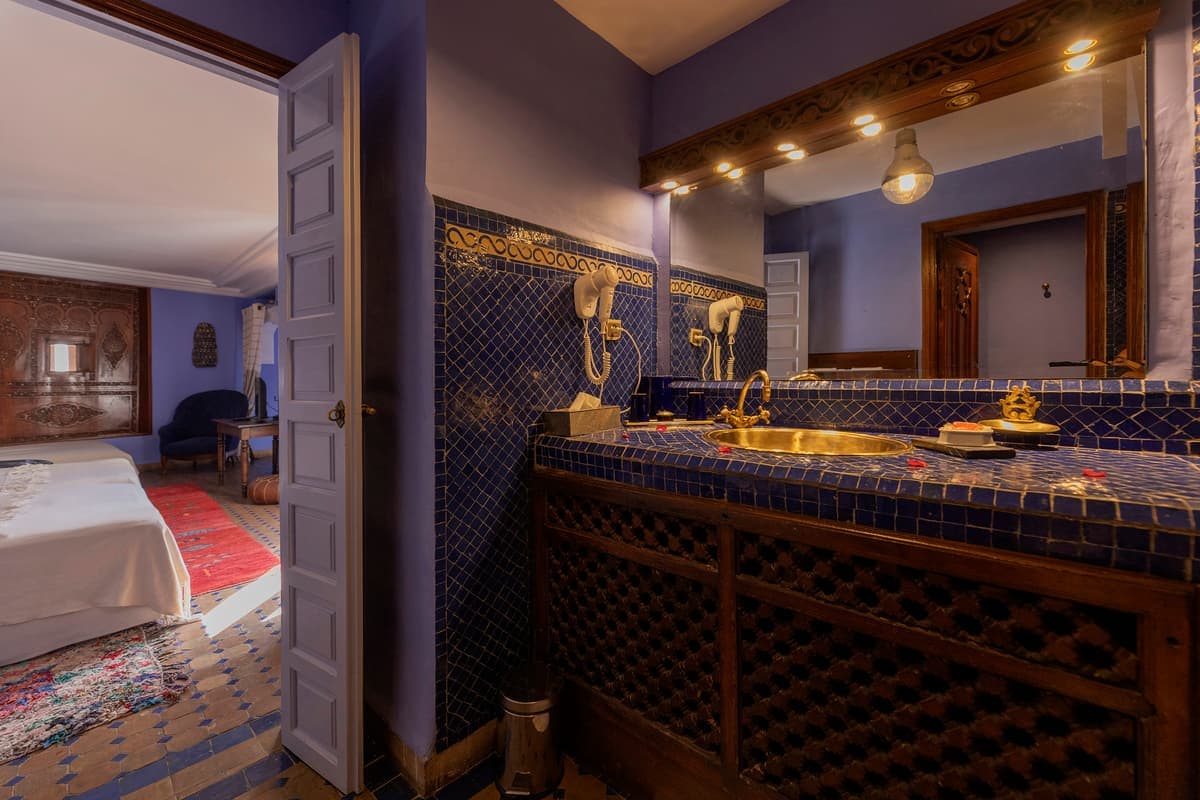 Salle de bain de suite